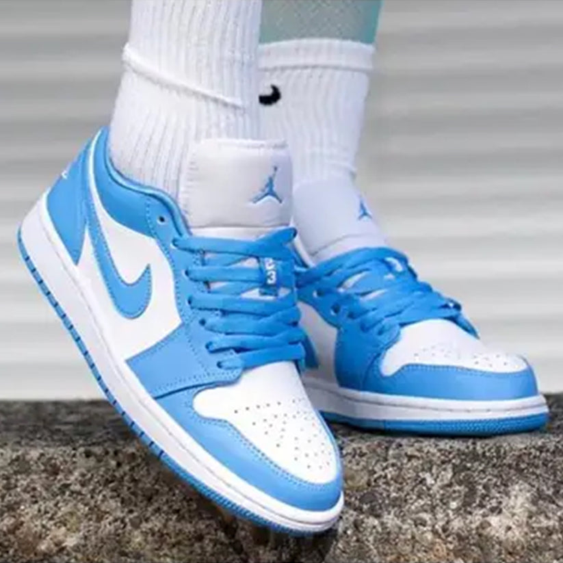 Jordan 1 low Ice Blue