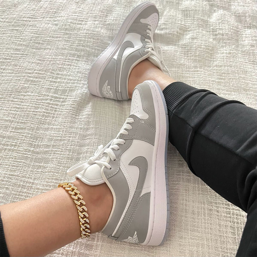 Jordan 1 Low Wolf grey