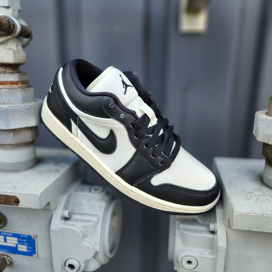 Jordan 1 low Panda