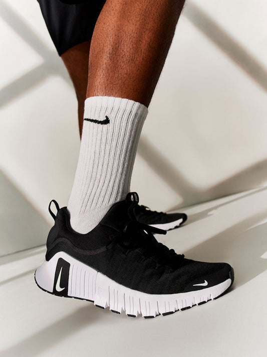 Free Metcon 6 Black/White