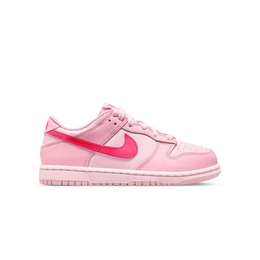 SB Dunk Triple Pink