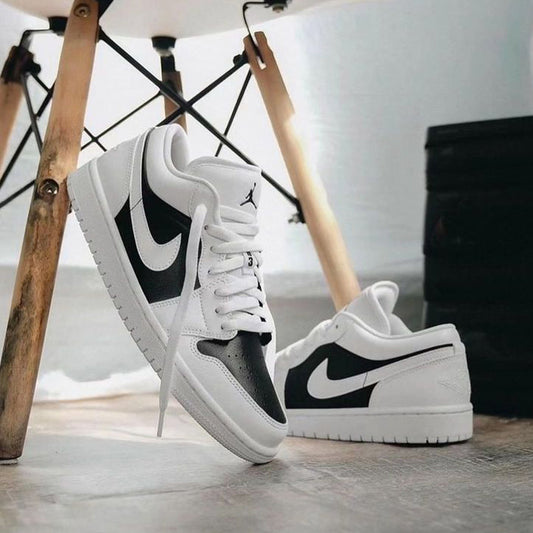 Jordan 1 low Reverse Panda